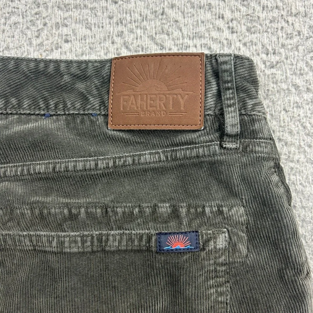 Faherty Pants Mens 34 Green Stretch Corduroy 5 Pocket Slim Tailored